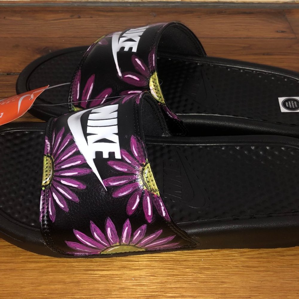 Custom Handpainted Nike Slides - Picture 4 of 5
